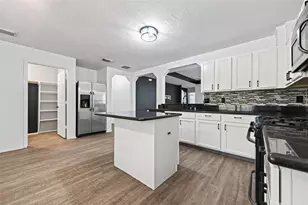 24019 Kingbriar Dr, Spring, TX 77373 - Photo 15