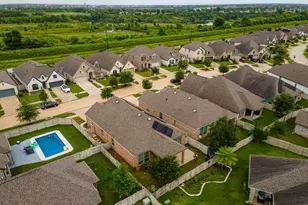 2116 Blackhawk Ridge Ln, Manvel, TX 77578 - Photo 9