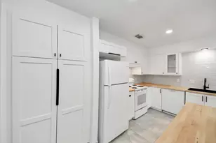 6601 Sands Point Dr, Houston, TX 77074 - Photo 15