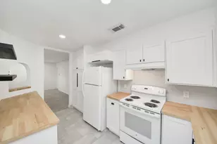 6601 Sands Point Dr, Houston, TX 77074 - Photo 17