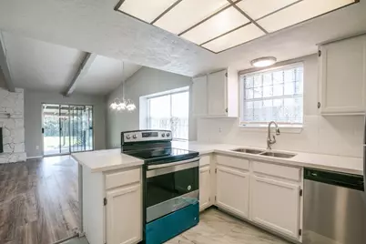 14918 Silver Green Drive S, Channelview, TX 77530 - Photo 13