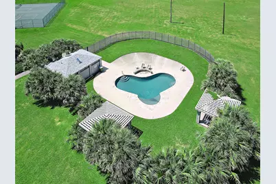 18815 Shaman Drive, Galveston, TX 77554 - Photo 9