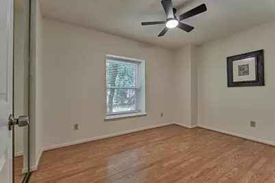 71 Breezy Point Place, The Woodlands, TX 77381 - Photo 29