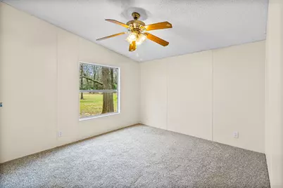 106 Jefferson Street, Livingston, TX 77351 - Photo 15