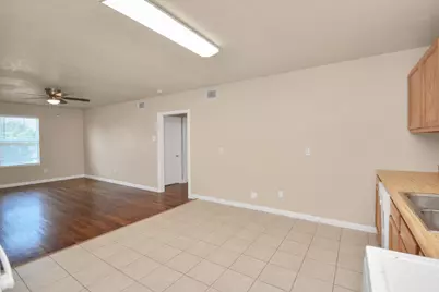 500 W Pitts Avenue #104, Pasadena, TX 77506 - Photo 11