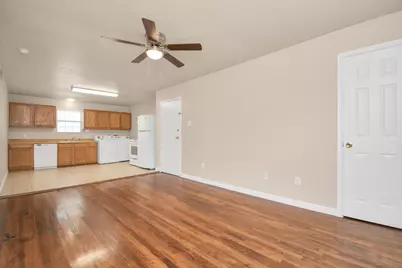 500 W Pitts Avenue #104, Pasadena, TX 77506 - Photo 7