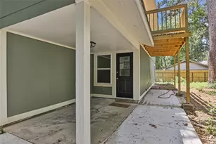 2108 W Lacey Oak Cir, The Woodlands, TX 77380 - Photo 7