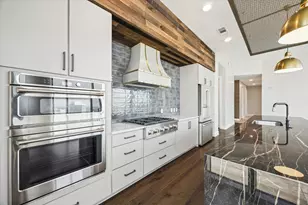 9757 Katy Freeway, Houston, TX 77024 - Photo 5