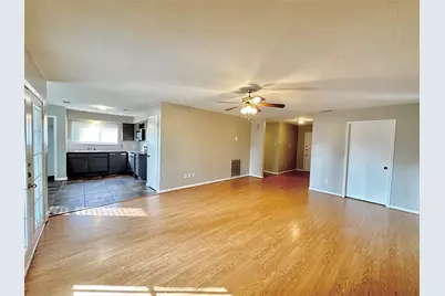 16947 Hummingbird, Conroe, TX 77385 - Photo 3