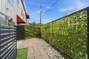 1330 Rosalie St, Houston, TX 77004 - Photo 3