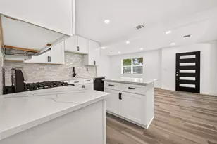 3107 Sunnydale Dr, Houston, TX 77051 - Photo 11