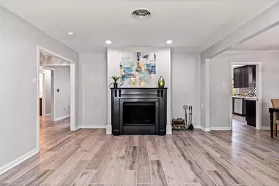 1747 Maux Drive, Houston, TX 77043 - Photo 7