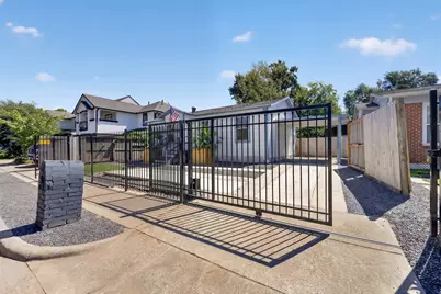 908 1/2 Jewett Street, Houston, TX 77009 - Photo 3