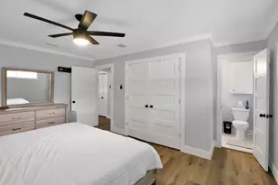 6111 Shadow Crest St, Houston, TX 77074 - Photo 9