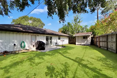 6111 Shadow Crest Street, Houston, TX 77074 - Photo 15