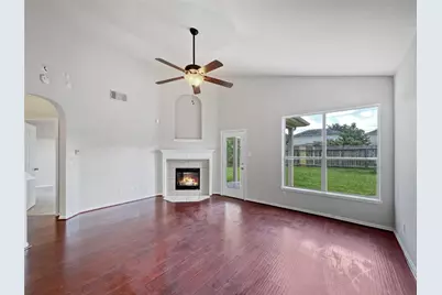 11407 Morning Brook Drive, Pearland, TX 77584 - Photo 3