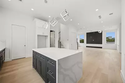 1110 Peden Street #A, Houston, TX 77006 - Photo 23