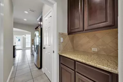 2 Maitland Court, The Woodlands, TX 77354 - Photo 7