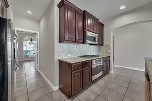 2 Maitland Ct, The Woodlands, TX 77354 - Photo 9