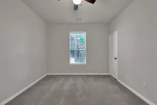 2 Maitland Ct, The Woodlands, TX 77354 - Photo 27