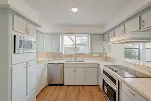 2107 Shadowbriar Dr, Houston, TX 77077 - Photo 7