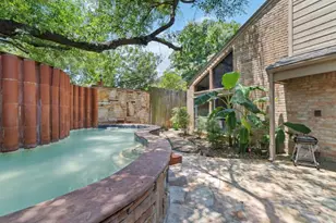 2107 Shadowbriar Dr, Houston, TX 77077 - Photo 23