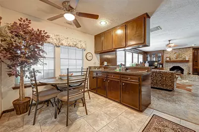 2307 Oakview Drive, Missouri City, TX 77459 - Photo 11