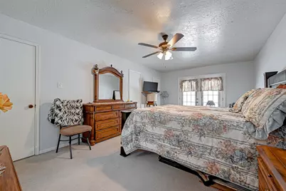 2307 Oakview Drive, Missouri City, TX 77459 - Photo 21