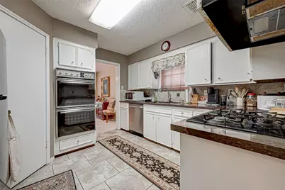 2307 Oakview Drive, Missouri City, TX 77459 - Photo 13
