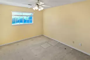 19223 Foxtree Ln, Houston, TX 77094 - Photo 33