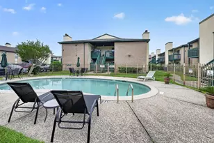 1516 Bay Area Blvd, Houston, TX 77058 - Photo 23