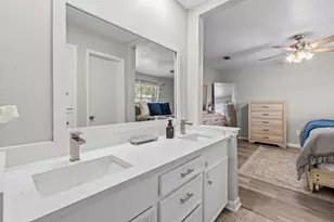 3700 Kingsway Dr, Baytown, TX 77521 - Photo 17