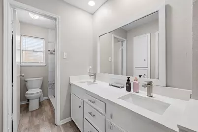 3700 Kingsway Drive, Baytown, TX 77521 - Photo 17
