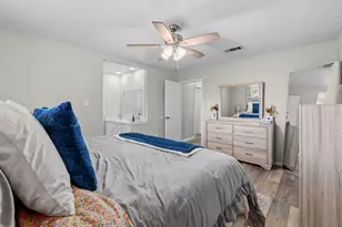 3700 Kingsway Dr, Baytown, TX 77521 - Photo 15