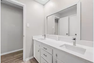 3700 Kingsway Drive, Baytown, TX 77521 - Photo 23