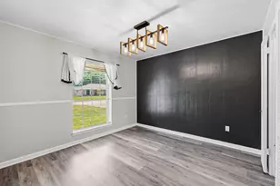 3700 Kingsway Dr, Baytown, TX 77521 - Photo 5