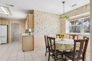 18335 Hereford Ln, Nassau Bay, TX 77058 - Photo 13