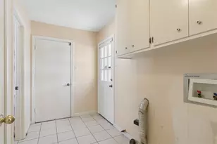 18335 Hereford Ln, Nassau Bay, TX 77058 - Photo 29