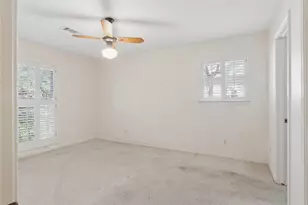18335 Hereford Ln, Nassau Bay, TX 77058 - Photo 21