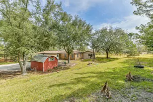 9101 Lazy Ln, Hitchcock, TX 77563 - Photo 19