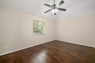 3211 London Ln, Missouri City, TX 77459 - Photo 7