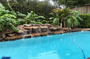 14122 Champion Village Dr, Houston, TX 77069 - Photo 9