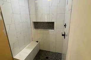 304 Lockwood Dr, Houston, TX 77011 - Photo 25