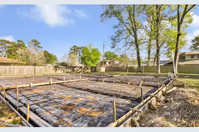 718 Fall Creek Drive, Houston, TX 77336 - Photo 3