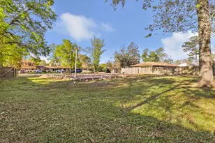 718 Fall Creek Dr, Houston, TX 77336 - Photo 5