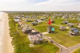1129 Blue Water Dr, Crystal Beach, TX 77650 - Photo 3