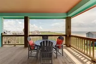 1129 Blue Water Dr, Crystal Beach, TX 77650 - Photo 7