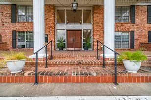 2824 Briarhurst Dr, Houston, TX 77057 - Photo 23