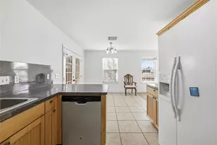 201 Green Oaks Loop, Fredericksburg, TX 78624 - Photo 9