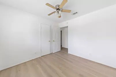 700 Lyle W Avenue #D, Cleveland, TX 77327 - Photo 7